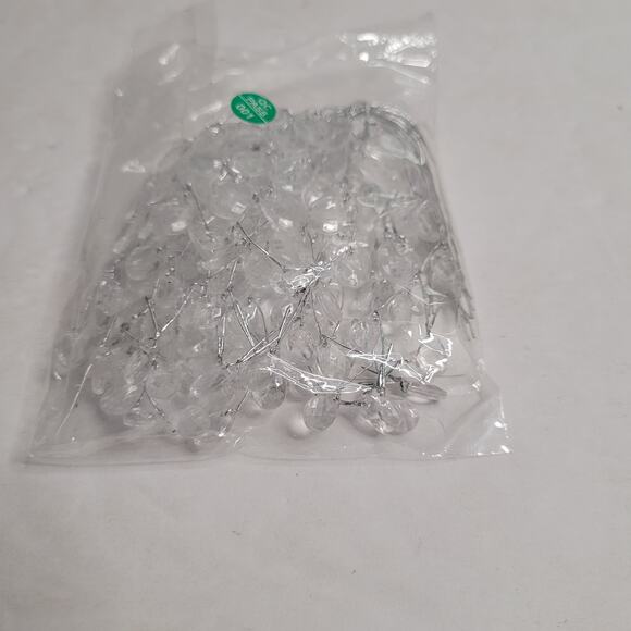 Decorative hair accessory or embellishment. - Picture 5 of 6